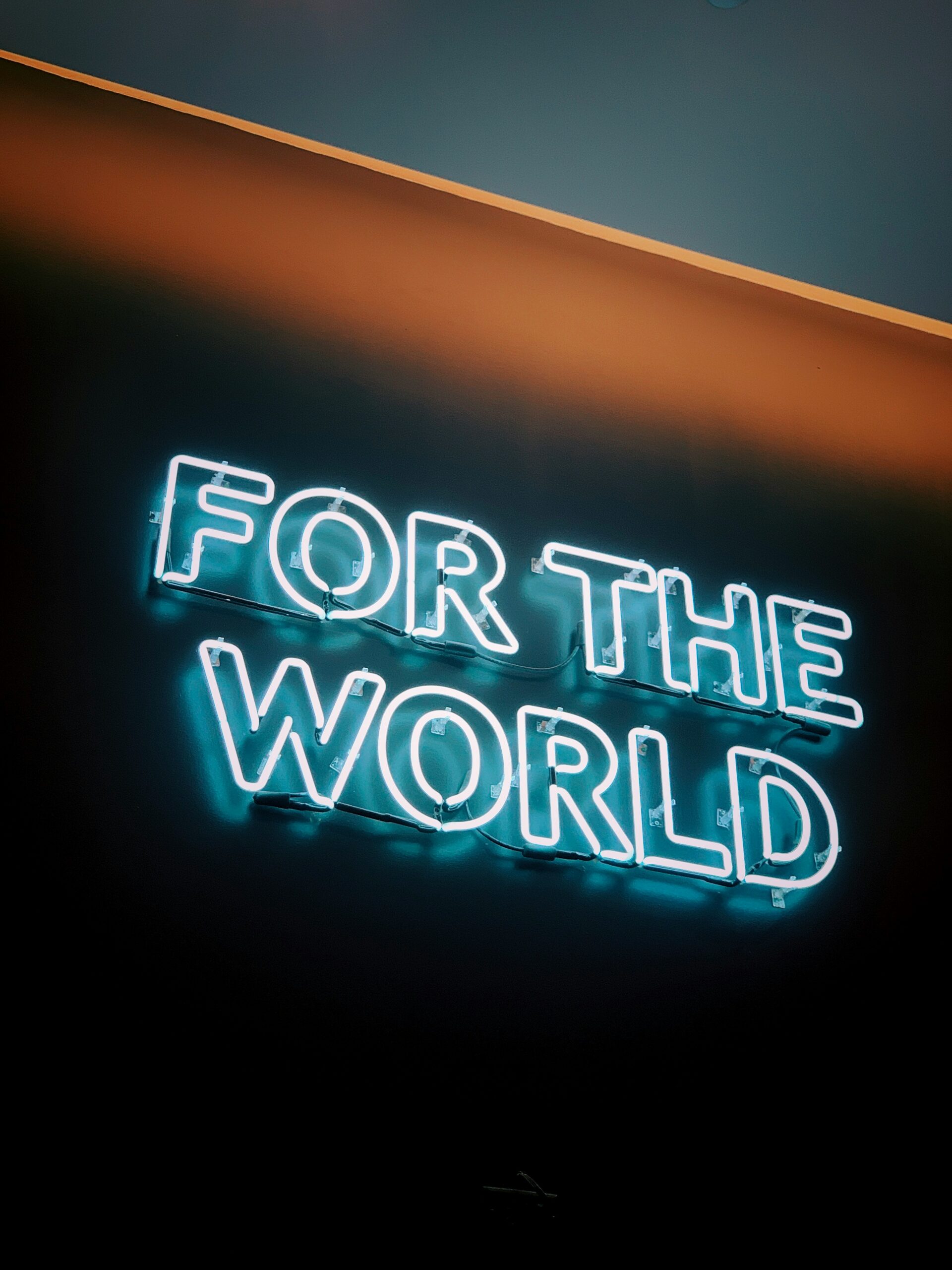 From Pyramids to T‑Shapes: How AI and Consultancy Culture Are Reshaping Agencies
